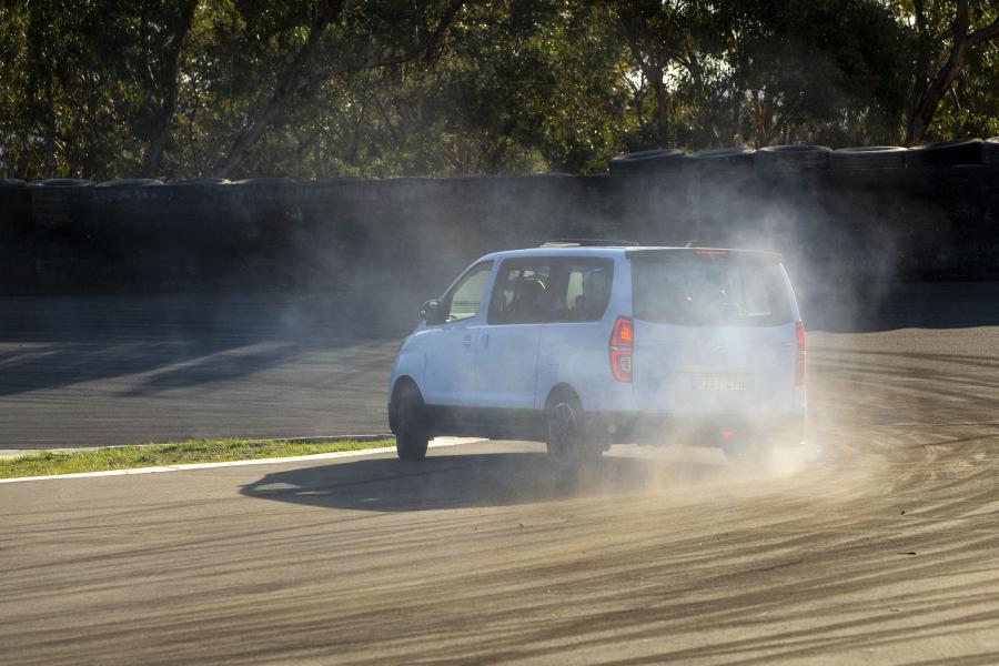  Hyundai iMax N Drift Bus 2019 года  (фото 6 из 8)